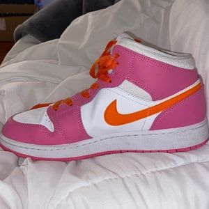 Air Jordan 1 Mid GS 'Pinksicle Orange'